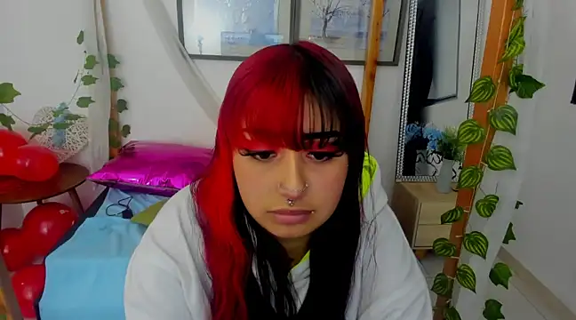 lussyevans24 online show from February 2025 07:12:02 AM