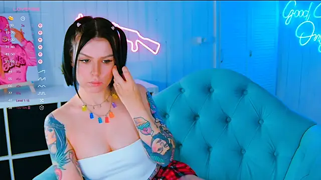 My toys pink online show from October 2025 04:35:02 AM