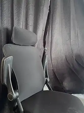 cybercosmiiic online show from October 2025 06:34:01 PM