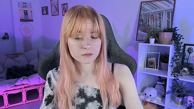 LexiWenford online show from March 2025 05:42:02 AM