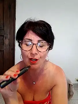 Snapshot of Viola8p chatting on May 2026 03:39:02 PM Viola8p online show from May 2026 03:39:02 PM