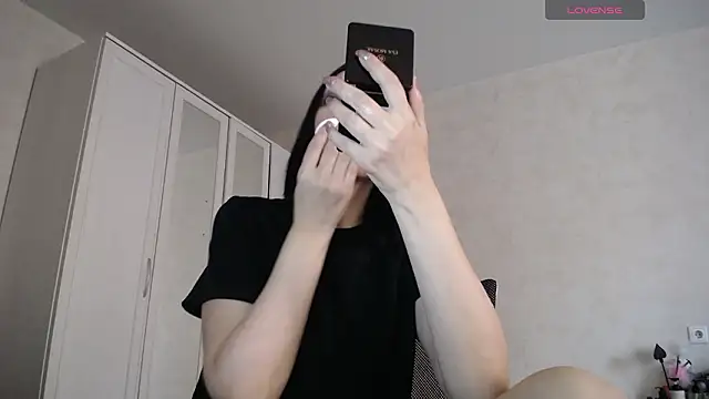 Snapshot of Devil_Goddess chatting on January 2026 01:48:02 PM Devil Goddess online show from January 2026 01:48:02 PM