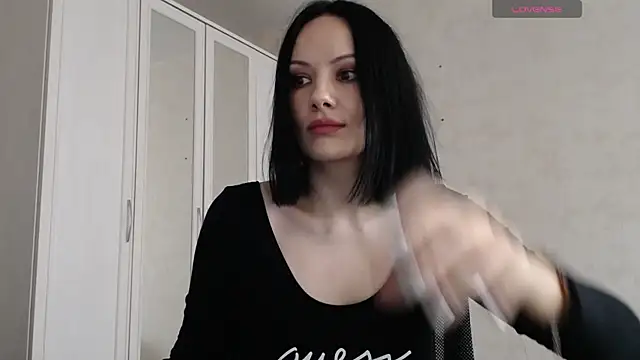 Snapshot of Devil_Goddess chatting on February 2026 01:18:01 PM Devil Goddess online show from February 2026 01:18:01 PM