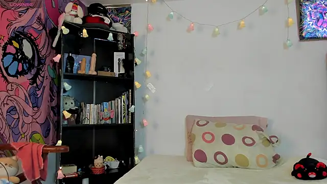 kittyzenn online show from October 2025 05:30:01 PM