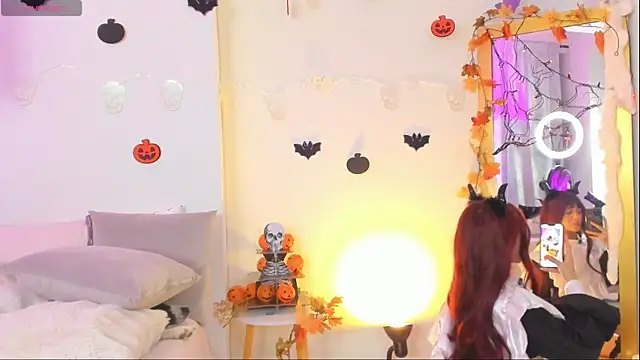 StormiRusso online show from November 2025 02:02:02 AM