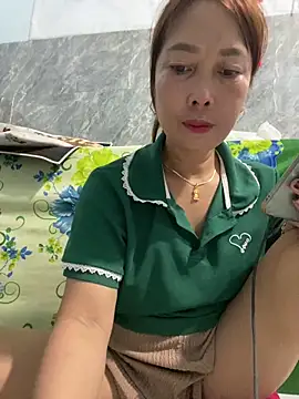 Linaannn online show from March 2026 11:55:02 PM