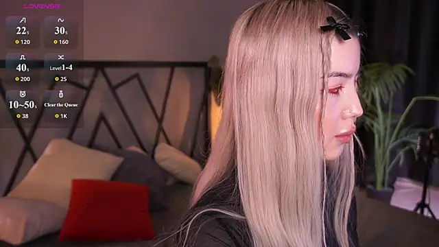 LindaThacker online show from April 2026 04:23:02 AM