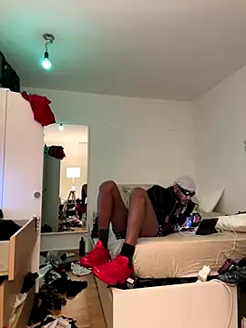 Snapshot of esteraulxxx chatting on December 2024 11:46:02 PM esteraulxxx online show from December 2024 11:46:02 PM