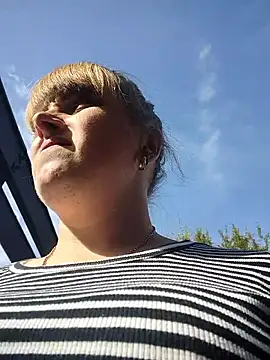 CoddessCrystal online show from September 2025 08:49:01 AM