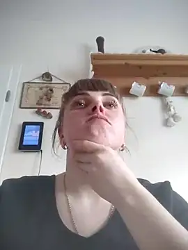 CoddessCrystal online show from February 2026 10:01:02 AM