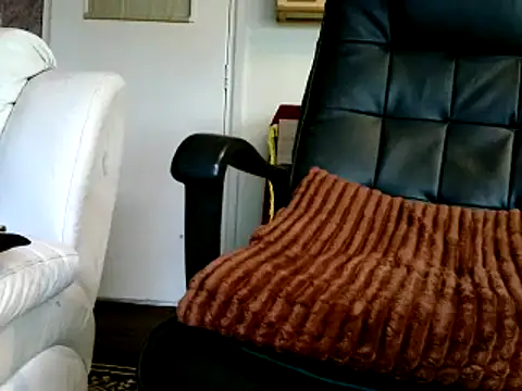 Snapshot of MrStraightDik chatting on February 2025 02:05:02 PM MrStraightDik online show from February 2025 02:05:02 PM