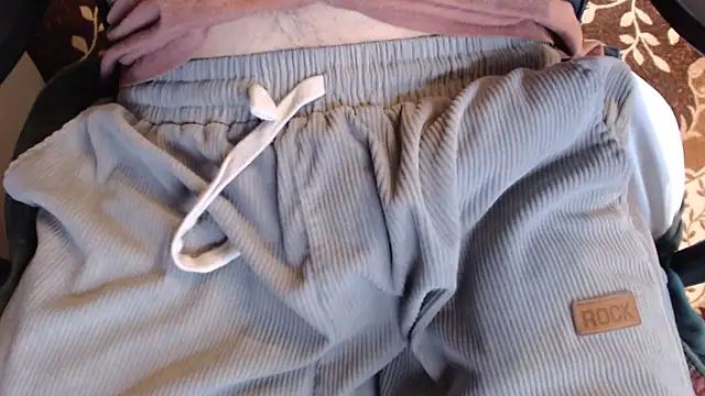 Snapshot of MrStraightDik chatting on November 2025 02:08:01 PM MrStraightDik online show from November 2025 02:08:01 PM