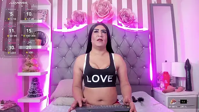 Natasha Hart online show from January 2025 04:37:01 AM