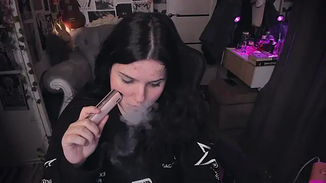 Snapshot of Diasporaaa chatting on October 2025 06:58:01 AM Diasporaaa online show from October 2025 06:58:01 AM