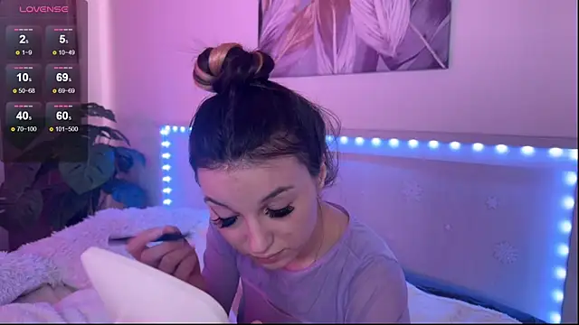 Veronica leal online show from May 2026 10:57:02 AM