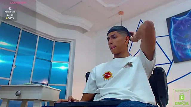 Snapshot of Valerio_20 chatting on December 2024 04:07:02 AM Valerio 20 online show from December 2024 04:07:02 AM