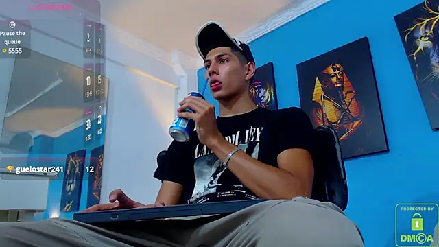 Snapshot of Valerio_20 chatting on December 2024 08:00:02 PM Valerio 20 online show from December 2024 08:00:02 PM