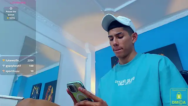 Snapshot of Valerio_20 chatting on January 2025 11:30:01 PM Valerio 20 online show from January 2025 11:30:01 PM