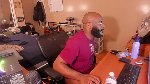 MrChuckDailyXXX online show from January 2025 05:54:01 AM