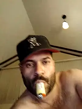 Snapshot of Rober2230 chatting on January 2025 07:44:02 AM Rober2230 online show from January 2025 07:44:02 AM