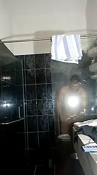 Snapshot of Rober2230 chatting on January 2025 04:52:01 AM Rober2230 online show from January 2025 04:52:01 AM