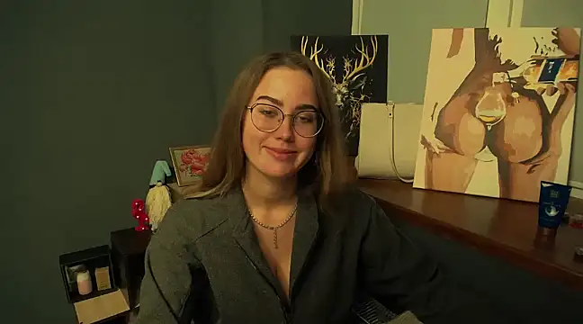 Snapshot of luxie_milady chatting on December 2024 02:38:02 PM luxie milady online show from December 2024 02:38:02 PM