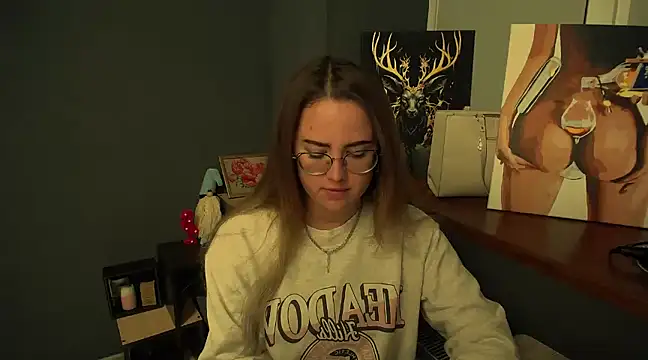 Snapshot of luxie_milady chatting on January 2025 12:46:02 PM luxie milady online show from January 2025 12:46:02 PM