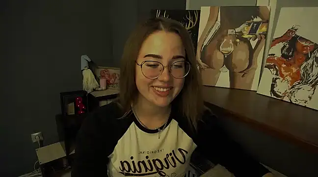 Snapshot of luxie_milady chatting on March 2025 01:50:02 PM luxie milady online show from March 2025 01:50:02 PM