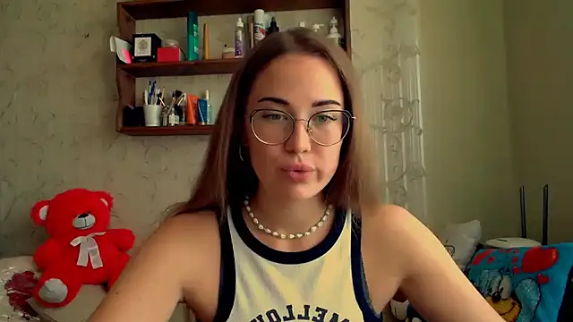 Snapshot of luxie_milady chatting on September 2025 11:14:01 AM luxie milady online show from September 2025 11:14:01 AM