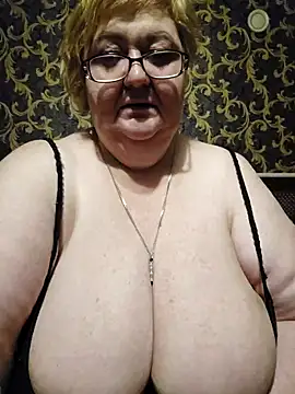 Snapshot of Awn290668 chatting on December 2024 12:19:02 PM Awn290668 online show from December 2024 12:19:02 PM