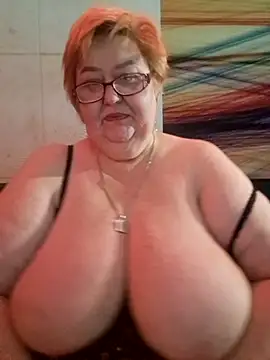 Snapshot of Awn290668 chatting on January 2025 08:33:02 PM Awn290668 online show from January 2025 08:33:02 PM