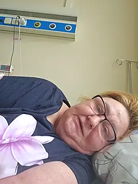 Snapshot of Awn290668 chatting on February 2025 10:03:02 AM Awn290668 online show from February 2025 10:03:02 AM