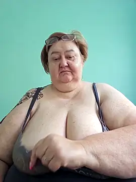 Snapshot of Awn290668 chatting on September 2025 06:18:02 AM Awn290668 online show from September 2025 06:18:02 AM