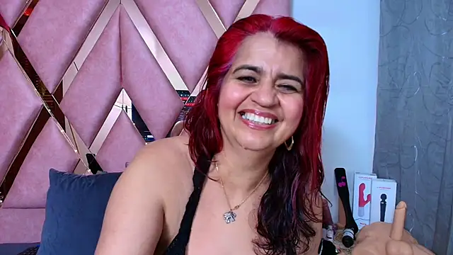 Snapshot of RoxetteMature chatting on June 2026 03:36:01 PM RoxetteMature online show from June 2026 03:36:01 PM