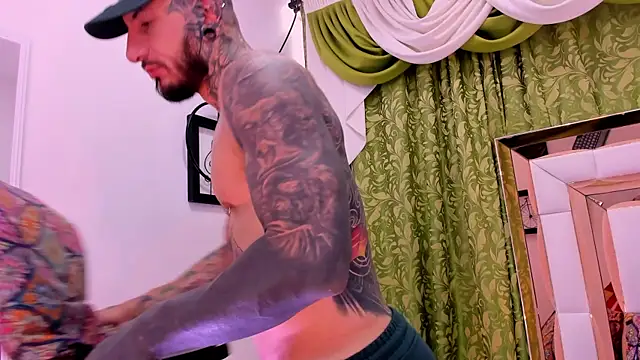 dilan scootk  online show from December 2025 07:33:02 PM