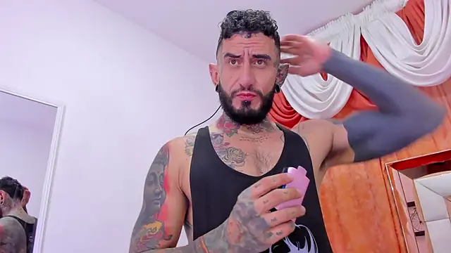 dilan scootk  online show from April 2026 07:20:02 PM