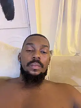 Snapshot of Destrozador415 chatting on February 2025 05:43:02 AM Destrozador415 online show from February 2025 05:43:02 AM