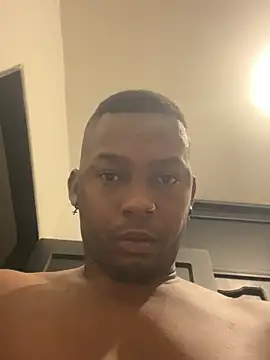 Snapshot of Destrozador415 chatting on February 2026 11:05:02 AM Destrozador415 online show from February 2026 11:05:02 AM