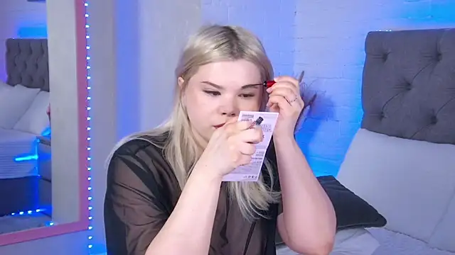 Born to Blow online show from January 2025 01:27:01 AM