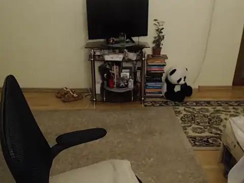 Emmatoo online show from October 2025 06:41:01 PM