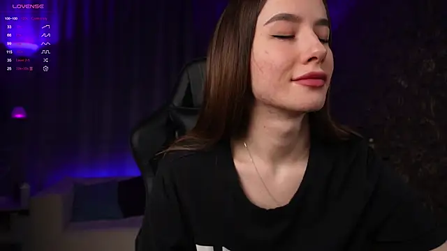 Snapshot of Amely_Young chatting on February 2025 04:43:01 AM Amely Young online show from February 2025 04:43:01 AM