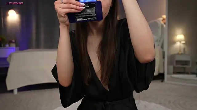 Snapshot of Amely_Young chatting on December 2025 01:59:02 AM Amely Young online show from December 2025 01:59:02 AM