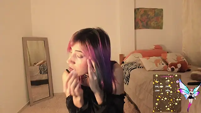 linnie  online show from January 2025 01:42:02 AM