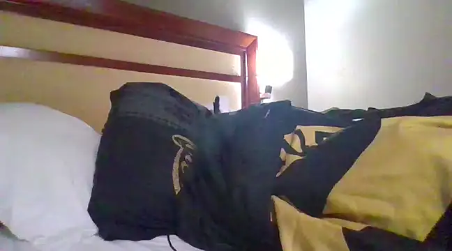 Snapshot of Mrbbc803 chatting on January 2025 05:35:02 PM Mrbbc803 online show from January 2025 05:35:02 PM