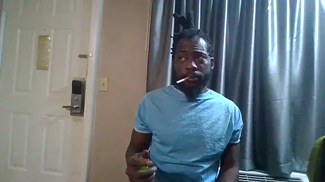 Snapshot of Mrbbc803 chatting on January 2025 04:05:01 AM Mrbbc803 online show from January 2025 04:05:01 AM