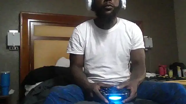 Snapshot of Mrbbc803 chatting on October 2025 05:33:02 PM Mrbbc803 online show from October 2025 05:33:02 PM