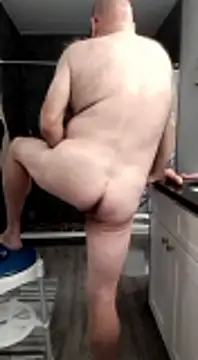 Snapshot of lou63ponce chatting on January 2025 12:30:01 AM lou63ponce online show from January 2025 12:30:01 AM