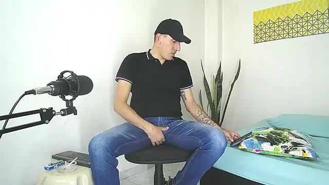 jayydenandjacob online show from January 2025 06:43:02 PM