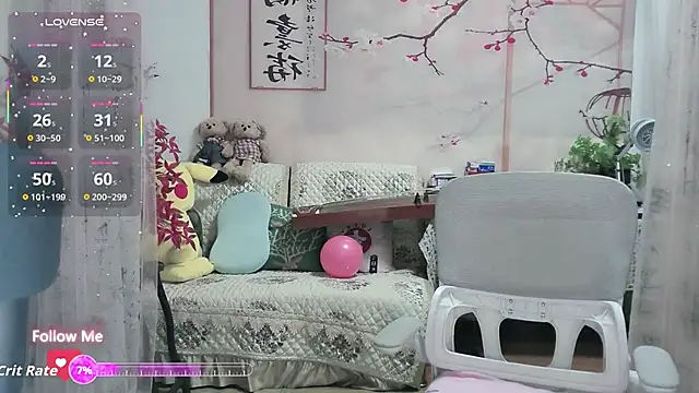 Lisa-s online show from October 2025 12:44:01 AM