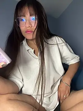 Snapshot of Lily_candy_X chatting on January 2025 05:52:01 AM Lily candy X online show from January 2025 05:52:01 AM